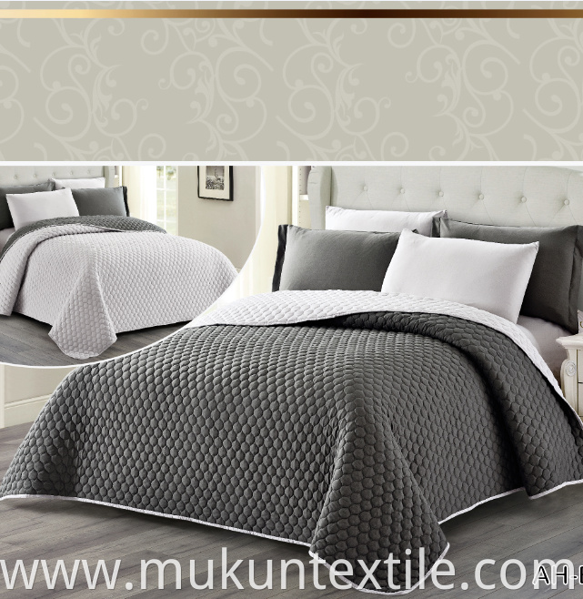 Quilted Bedcover Bedsheet